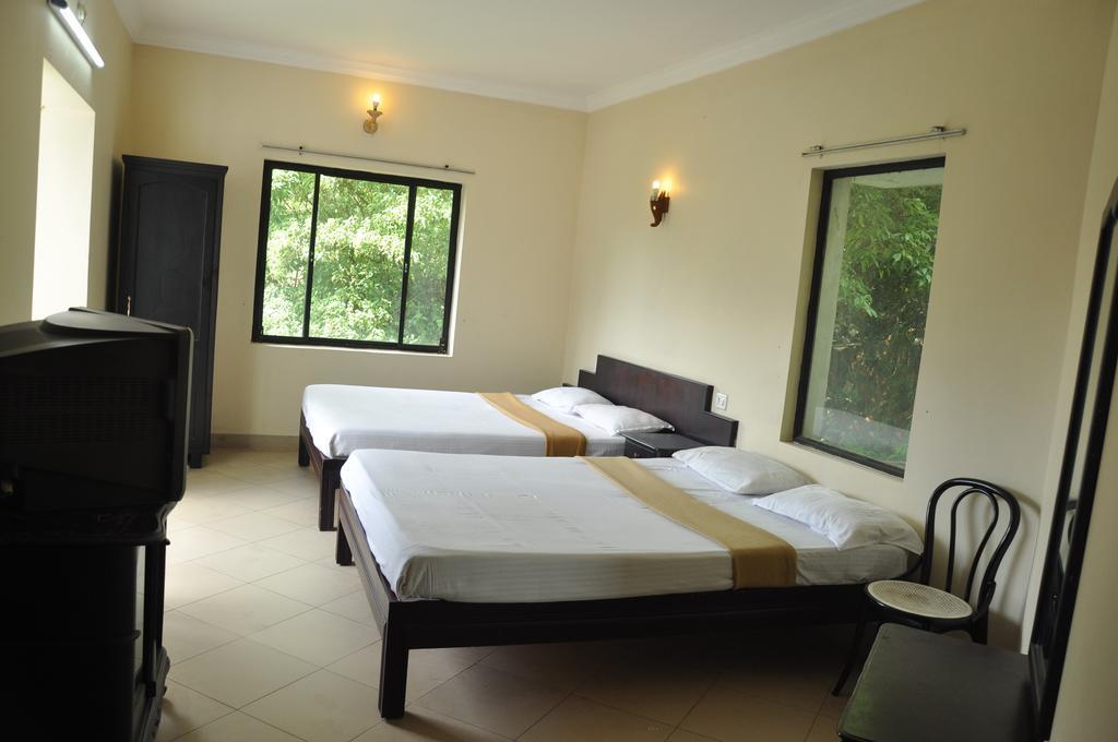 Albarad Hotel Munnar Quarto foto